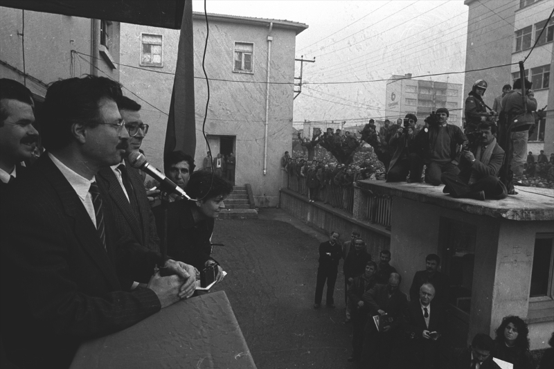 Adnan Kahvecinin vefatının üzerinden 29 yıl geçti