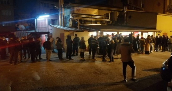Fırınlar açık olacak... Yinede metrelerce kuyruk oluştu