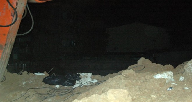 Göçükten 5 dakika ile kurtuldular