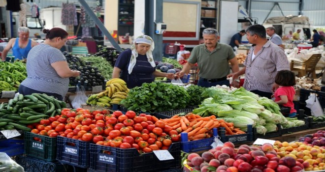 Ankara'da pazar yeri ve marketlere çocukların girişi yasaklandı...