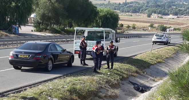 Gurbetçi otomobili Kırıkkale'de bir çocuğun hayatına mal oldu...