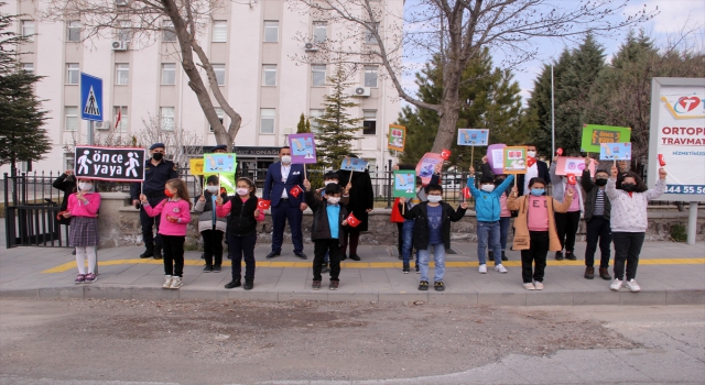 İncesu’da ”Yaya Önceliği Kırmızı Çizgimizdir” etkinliği düzenlendi
