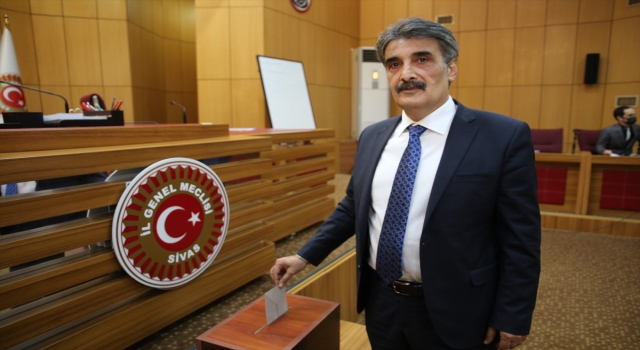 Sivas İl Genel Meclisi Başkanı Hakan Akkaş yeniden göreve seçildi