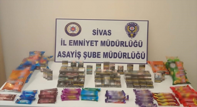 Sivas’ta iş yerinden hırsızlık yaptıkları iddiasıyla 3 şüpheli yakalandı