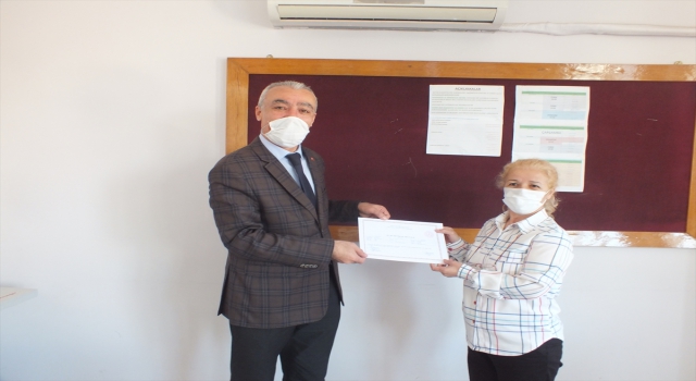 Ulaş’ta kadın giysi üretimi kursiyerleri sertifika aldı