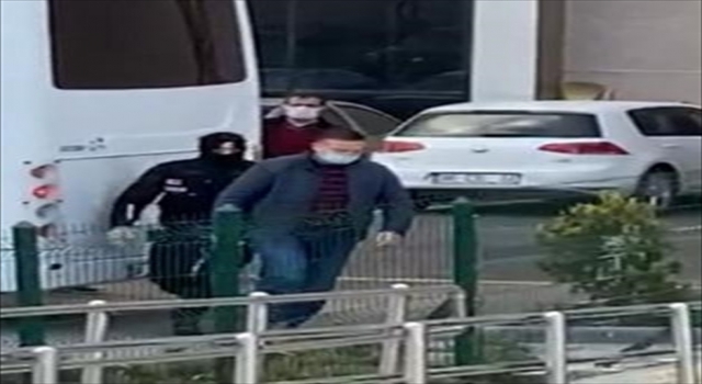 Bazı emekli amirallerin açıklamasına ilişkin soruşturmada şüpheliler ek gözaltı süresi için adliyeye getirildi