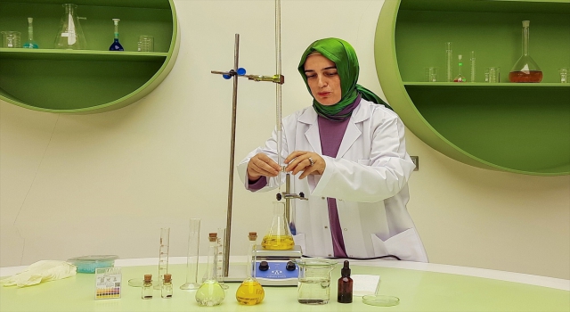 Kayseri Bilim Merkezi, ithal edilen ”ferrofluid’ maddesini yerli imkanlarla üretti