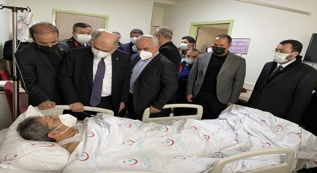 GÜNCELLEME NiğdeAdana Otoyolu’ndaki zincirleme trafik kazasında 5 kişi yaralandı