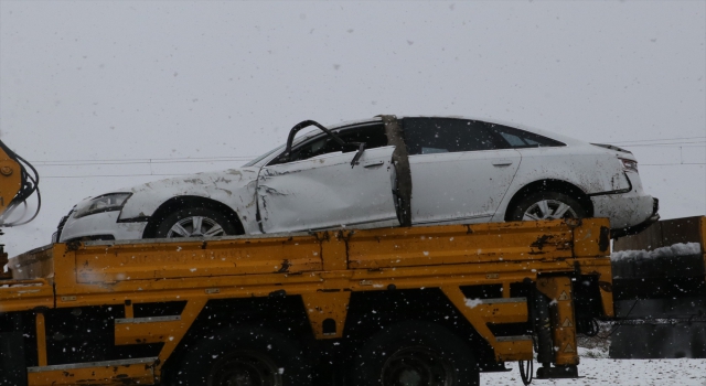 GÜNCELLEME Yozgat’ta Yargıtay Cumhuriyet Savcısı Doğan Kaya’nın kullandığı otomobil tarlaya devrildi: 1 ölü, 3 yaralı