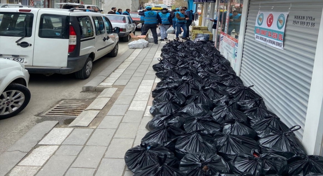 Yerköy’de 120 aileye gıda kolisi dağıtıldı