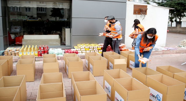 LÖSEV, kanser hastalarına ramazan paketlerini kargoyla gönderiyor