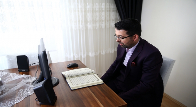 RAHMET VE BEREKET AYI RAMAZAN Kayserili imam ramazan ayında evlere çevrim içi misafir oluyor