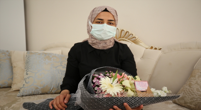 Aksaray Valisi Aydoğdu, Valilikçe yapılan doğum günü kutlamalarında adı unutulan öğretmene çiçek gönderdi