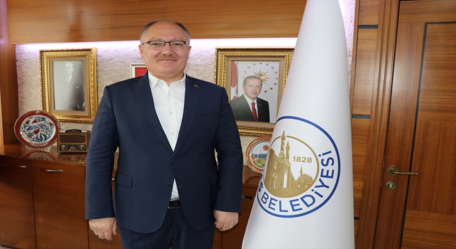 Sivas Belediyesi 1055 esnafa 1000’er lira destek ödemesi yaptı