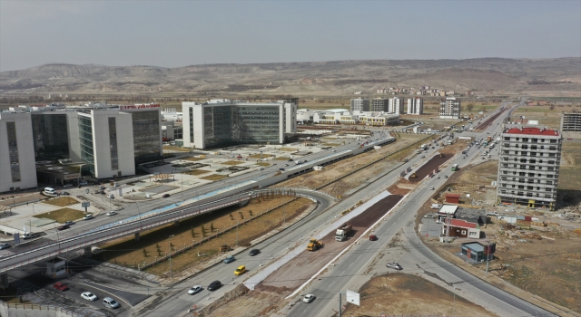 Kayseri’de AnafartalarŞehir HastanesiYHT Gar Tramvay Hattı çalışmaları sürüyor