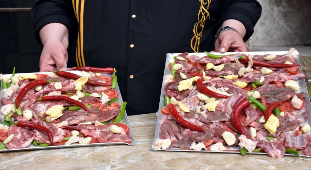 RAHMET VE BEREKET AYI RAMAZAN ”Keskin tava”sı Kırıkkale’de iftar sofralarına lezzet katıyor