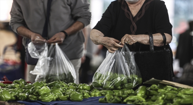 Başkentlilerin ilgisinin yoğun olduğu pazar yerlerinde Kovid19 denetimleri yapıldı