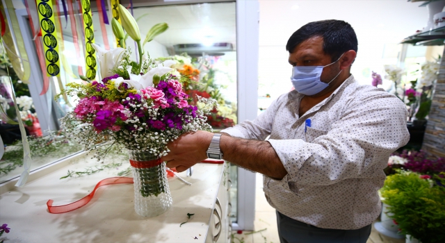 Kayseri, Niğde, Nevşehir ve Sivas’ta çiçekçiler, Anneler Günü dolayısıyla yoğun mesai yaptı