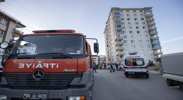 Başkentte bir evde çıkan yangın itfaiye ekiplerince söndürüldü