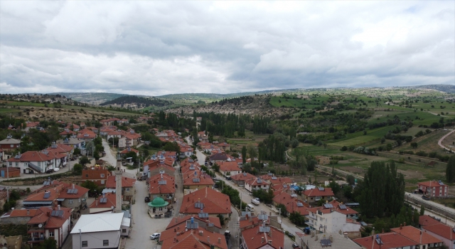 Konya’da yağmur duasına çıkan köylüler, aralarında topladıkları parayla Afrika’da su kuyusu açtıracak