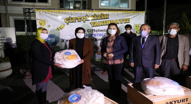 Akyurt’ta çiftçilere arı kovanları dağıtıldı