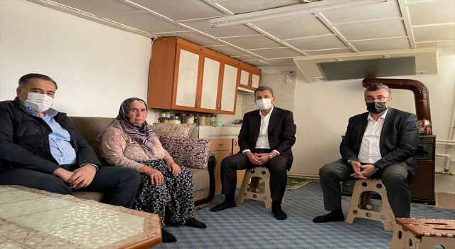 Nallıhan’da Öntaş ve Güngör, şehit ailelerini ziyaret etti