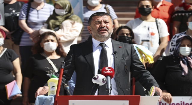 CHP Genel Başkan Yardımcısı Ağbaba, ev işlerinde çalışan kadınlarla basın toplantısı düzenledi: