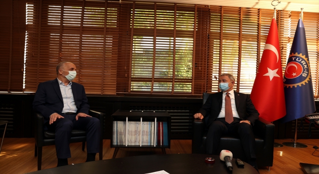 Milli Savunma Bakanı Akar, Türkİş Genel Başkanı Atalay’ı ziyaret etti