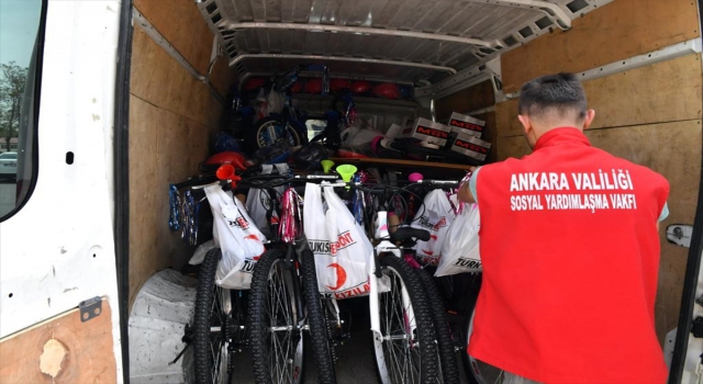 Ankara’da 300 öksüz ve yetim çocuğa bisiklet dağıtıldı, 231 aileye yardım yapıldı