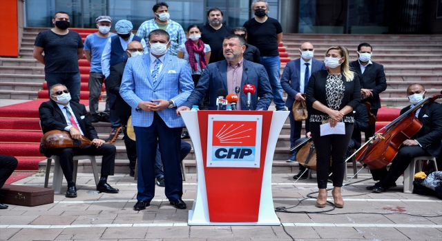 CHP Genel Başkan Yardımcısı Ağbaba, müzisyenlerle basın açıklaması yaptı: