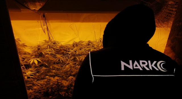 Çankırı’da düzenlenen uyuşturucu operasyonunda gözaltına alınan 3 kişiden biri tutuklandı