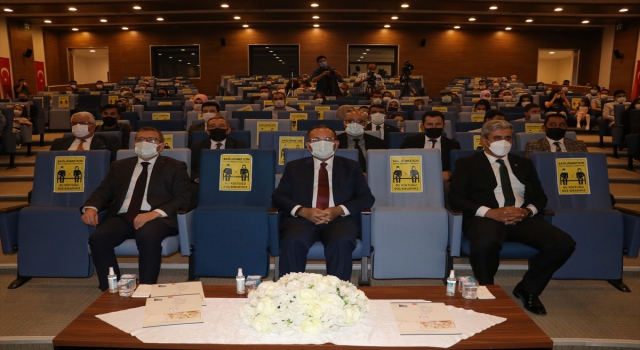 Yozgat’ta nisan ve mayıs ayında en çok kitap okuyan öğrenci ve veliler ödüllendirildi