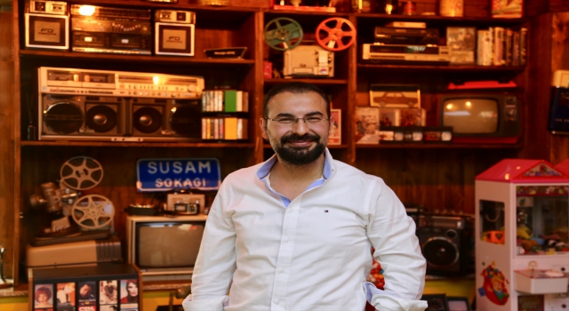 Konya’da iş insanının koleksiyon tutkusu fabrikasının üst katını adeta müzeye dönüştürdü