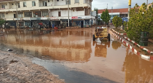 Kırıkkale’de sağanak, sel baskınlarına neden oldu
