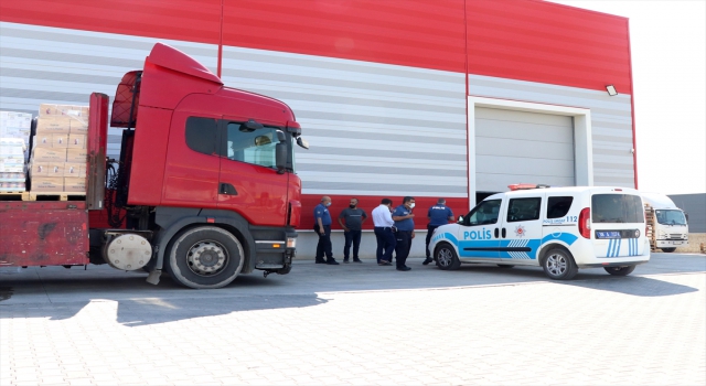 Kayseri’de husumetli oldukları kişi zannettikleri tır sürücüsünü levye ile darbettiler