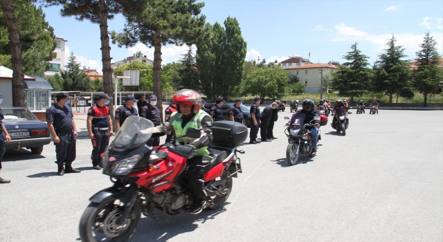 Motosiklet sevdalılarından jandarma teşkilatı için saygı sürüşü