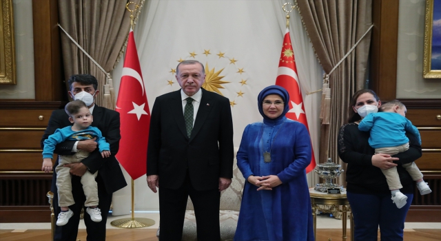 Cumhurbaşkanı Erdoğan, ameliyatla ayrılan siyam ikizleri Derman ve Yiğit’in doğum gününü kutladı
