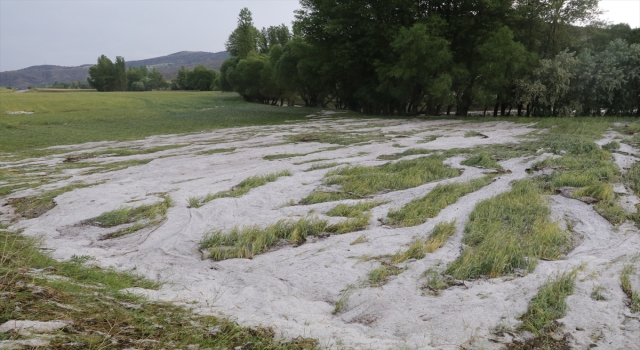 Yozgat’ta dolu ve sel ekili alanlara zarar verdi
