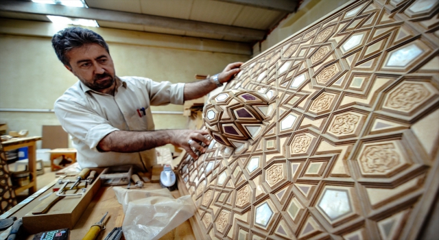 Konyalı kündekari ustası, ecdat sanatıyla 3 kıtada camileri süslüyor