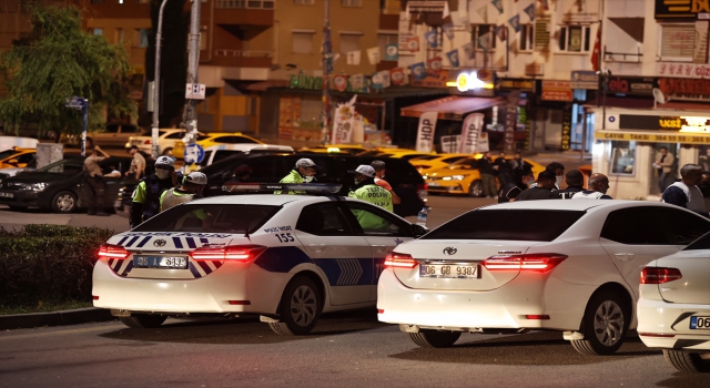 Başkentte polis kontrol noktasında ”dur” ihtarına uymayan kişi gözaltına alındı
