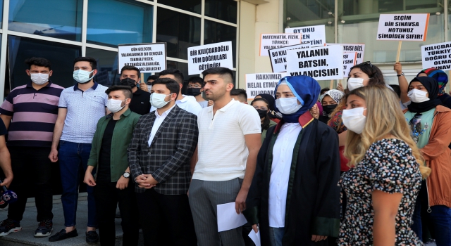 Kayseri’de üniversite sınavına giren gençler, Kılıçdaroğlu’na 1 liralık manevi tazminat davası açtı