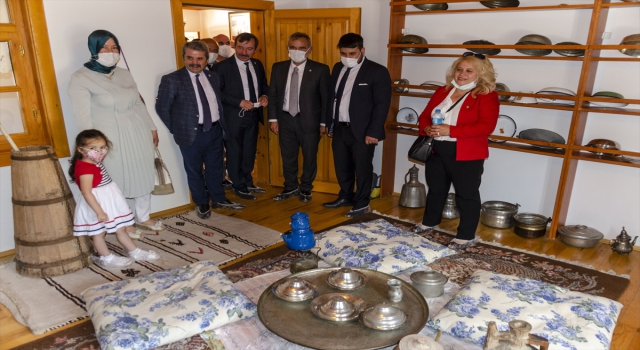 İYİ Parti Siyaset Akademisi Başkanı Akalın, Kahramankazan’da ziyaretlerde bulundu