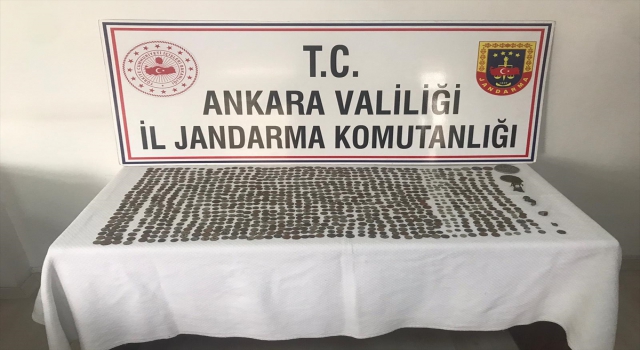 Ankara’da düzenlenen operasyonda 1016 sikke, at heykeli ve yüzük ele geçirildi