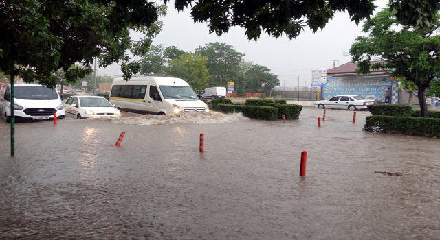 Kırıkkale’de sağanak etkili oldu