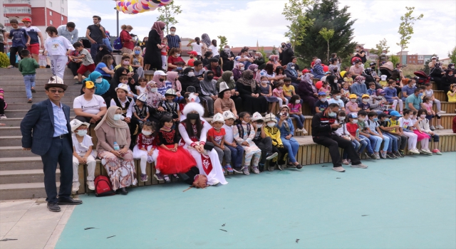 Yozgat’taki şenlikte çocuklar gönüllerince eğlendi