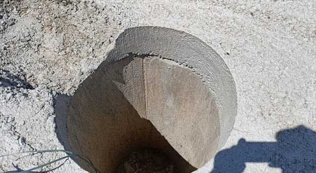 Çukura düşen tilki yavrusu kurtarıldı