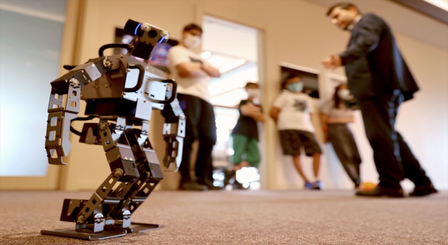 Cumhurbaşkanlığı Millet Kütüphanesi’nde ”İnsansı Robot” eğitimleri veriliyor 