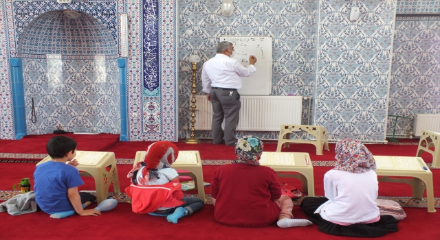 Ulaş’ta yaz Kur’an kurslarına 300 öğrenci katılıyor