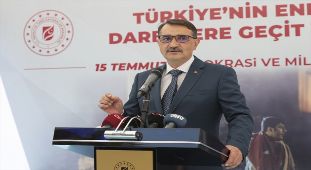 Bakan Dönmez: ”Olup bitene tiyatro deme zavallılığını göstermek, bu milletin değerlerine sırt dönmektir”