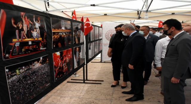Kırşehir kent meydanında AA fotoğraflarının yer aldığı ”15 Temmuz” sergisi açıldı
